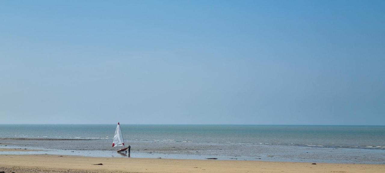Maison De Vacances Bord De Mer Normandie Plage Du Debarquement Proche Caen Bernières-sur-Mer Extérieur photo